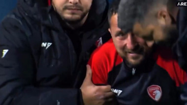 Tragedie! A murit, după ce i s-a făcut rău în timpul meciului: avea doar 44 de ani