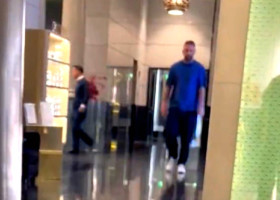 L-au filmat când ieșea de la negocieri! Un nume uriaș i-a spus "DA" lui Dan Șucu