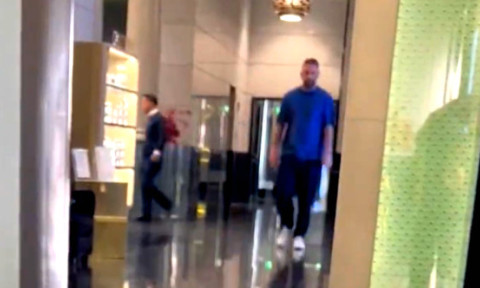 L-au filmat când ieșea de la negocieri! Un nume uriaș i-a spus "DA" lui Dan Șucu