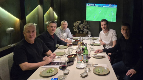 "Dan Petrescu a slăbit 30 de kilograme!" Detalii despre transformarea îngrijorătoarea a antrenorului de 57 de ani