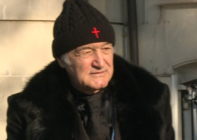 Gigi Becali a ajuns la spital și s-a comportat ca un star rock pe holuri