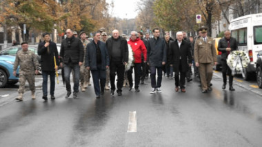 De ce a avut Stoichiță geacă roșie la înmormântarea lui Emeric Ienei