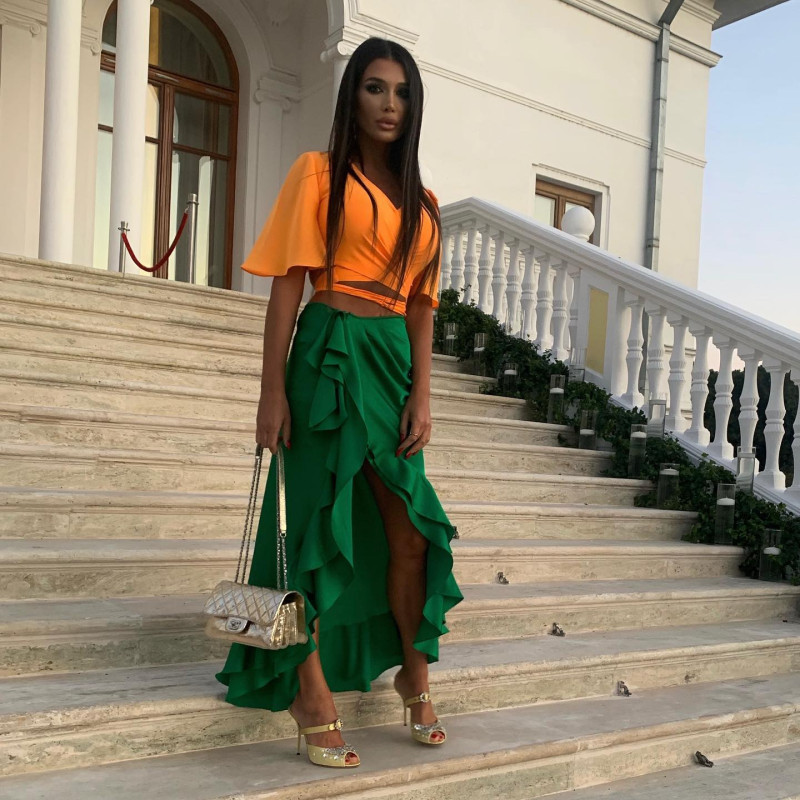 elenabasescu_1631104903_2658223055033938682_1462372970