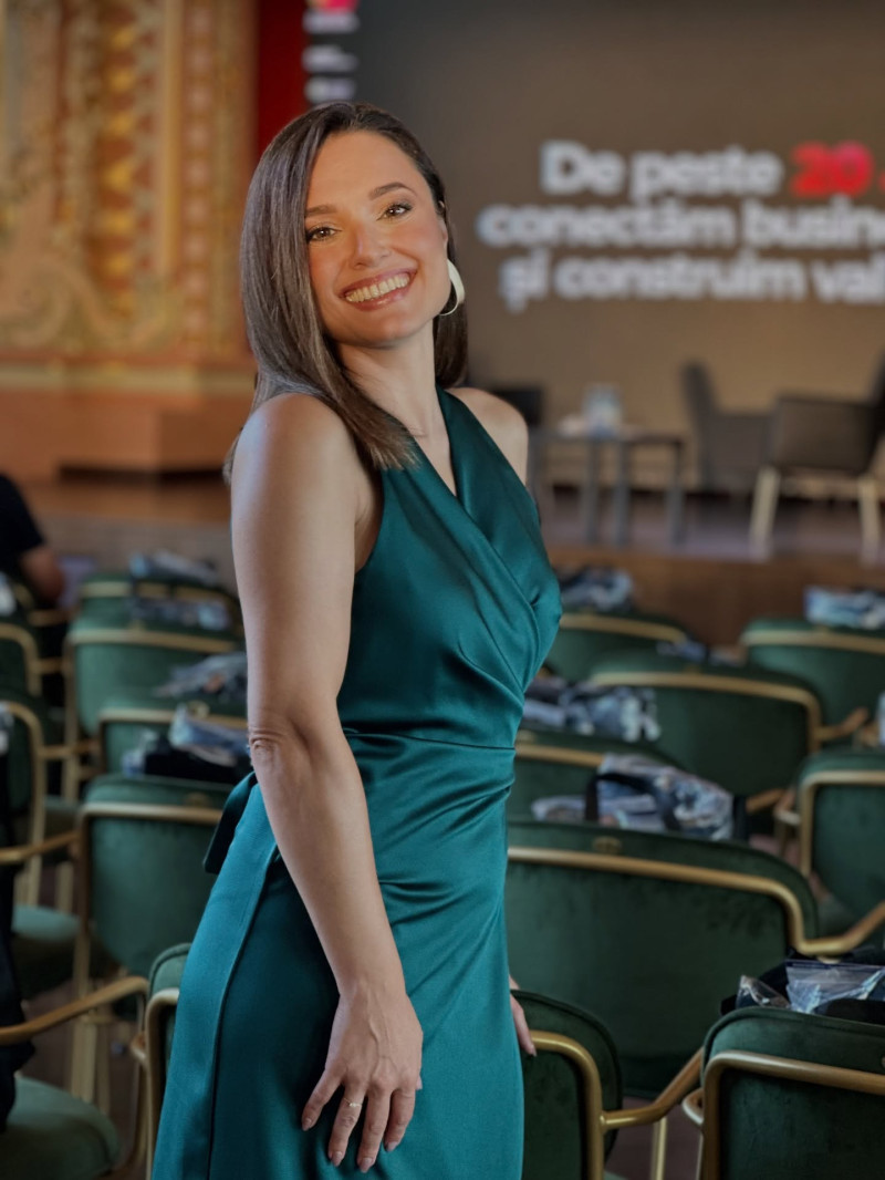 oana.zamfir_1759250199_3733183710322571002_3489859432