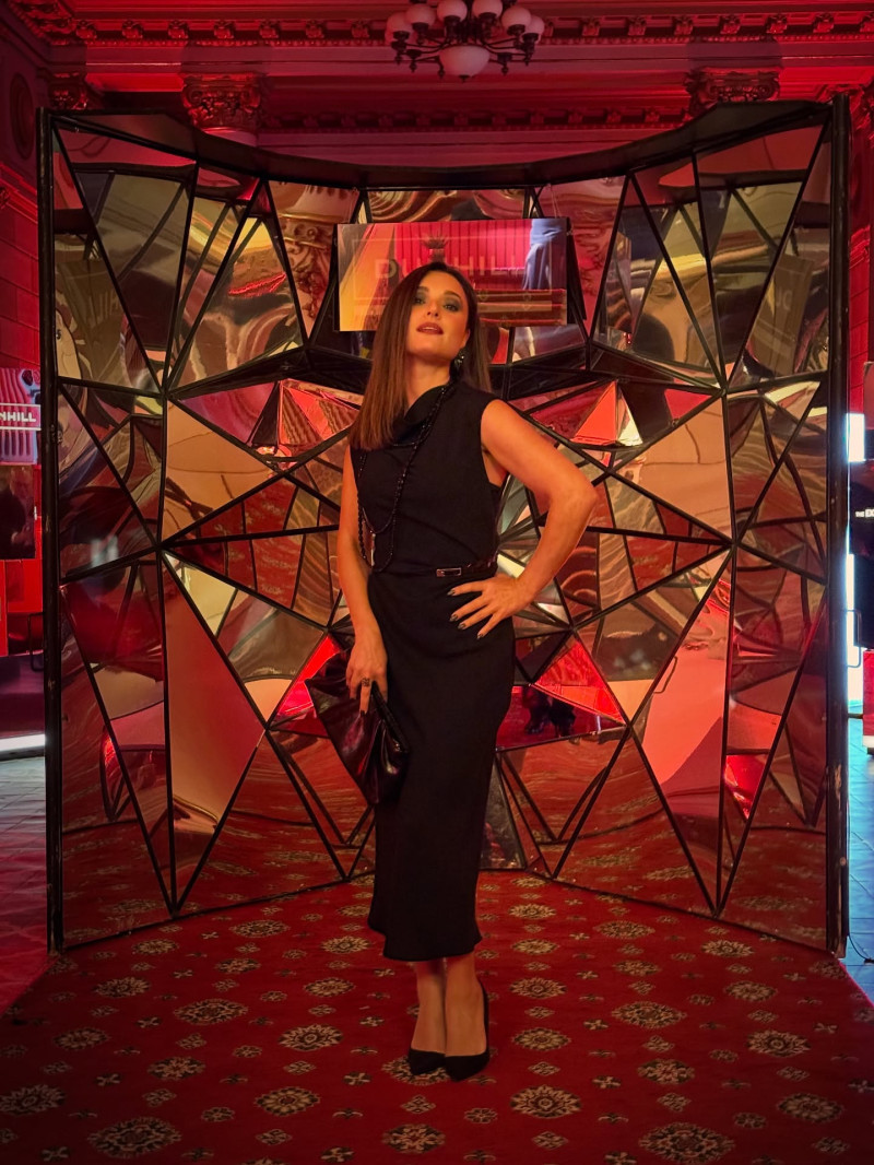 oana.zamfir_1760334022_3742275474740252430_3489859432