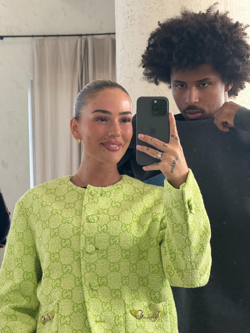 loredana_1758295376_3725174076471044995_3000134215