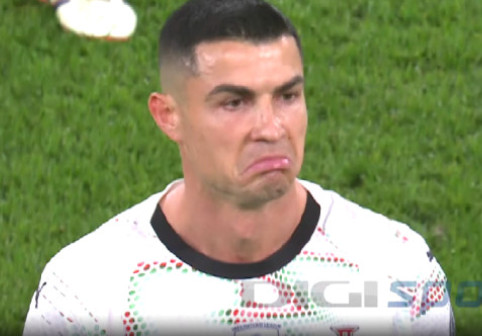 VIDEO Imagini neverosimile: Cristiano Ronaldo, roșu direct pentru un gest golănesc! A urmat un întreg "show"