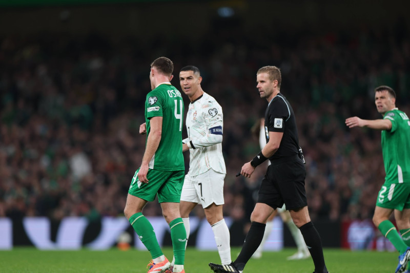 Cristiano Ronaldo reacts to a decision 13/11/2025