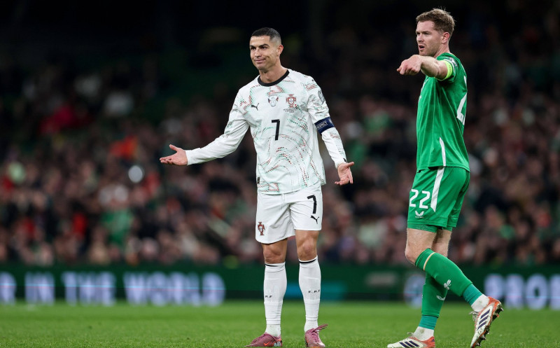 Cristiano Ronaldo reacts to a decision 13/11/2025