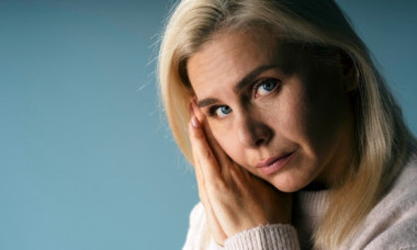 Legea pensiilor, modificată. Ce pensionari rămân cu 15% din pensie? Alții care muncesc, concediați în 15 zile