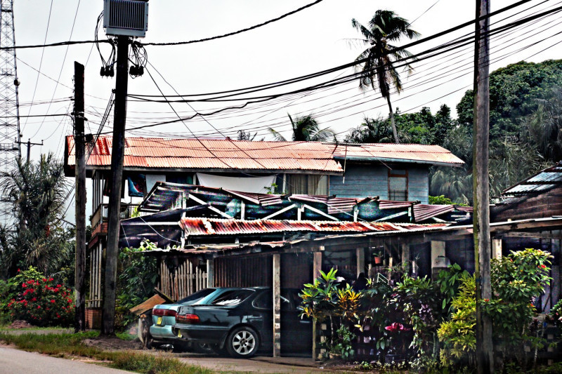 House on the outskirts of Paramaribo in Suriname / Photo