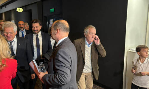 Neașteptat! Cum a apărut în văzul tuturor singurul fiu rămas în viață al soților Elena și Nicolae Ceaușescu, la 77 de ani