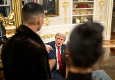 ”Sunteți ipocriți!” Nu s-a putut abține, după ce Trump i-a primit în Biroul Oval. Imaginile au produs ”o isterie colectivă”