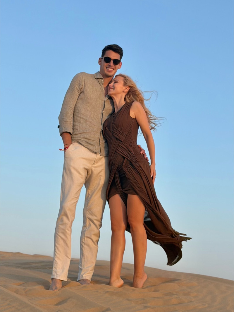 andreeabalanofficial_1763053124_3765084956134252199_52981283