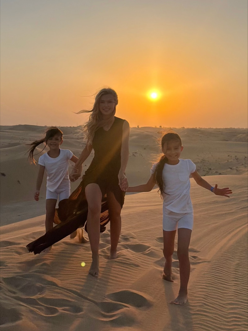 andreeabalanofficial_1763053124_3765084956134267207_52981283