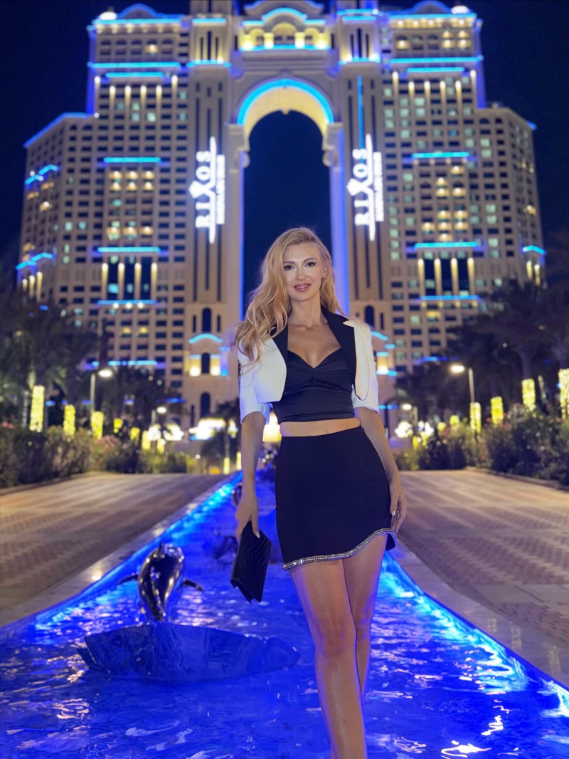 andreeabalanofficial_1763145161_3765857017374994431_52981283