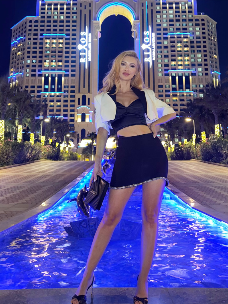 andreeabalanofficial_1763145161_3765857017450485860_52981283