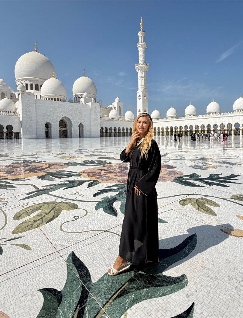 andreeabalanofficial_1763287027_3767047078396634528_52981283