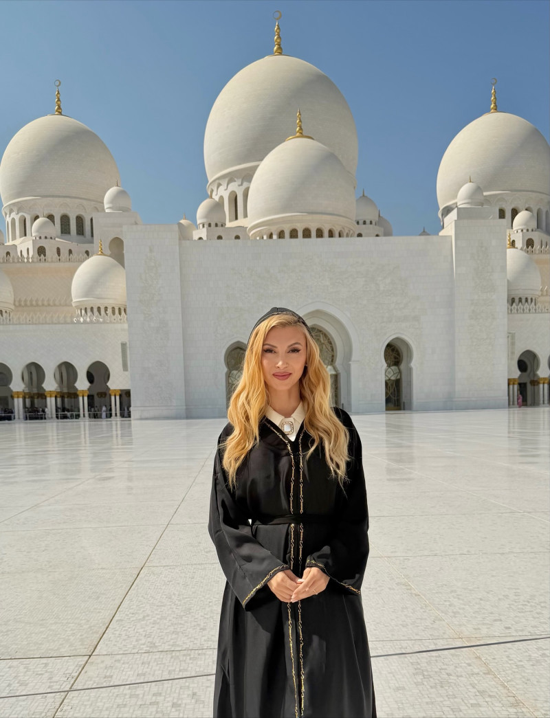 andreeabalanofficial_1763287027_3767047078572819614_52981283