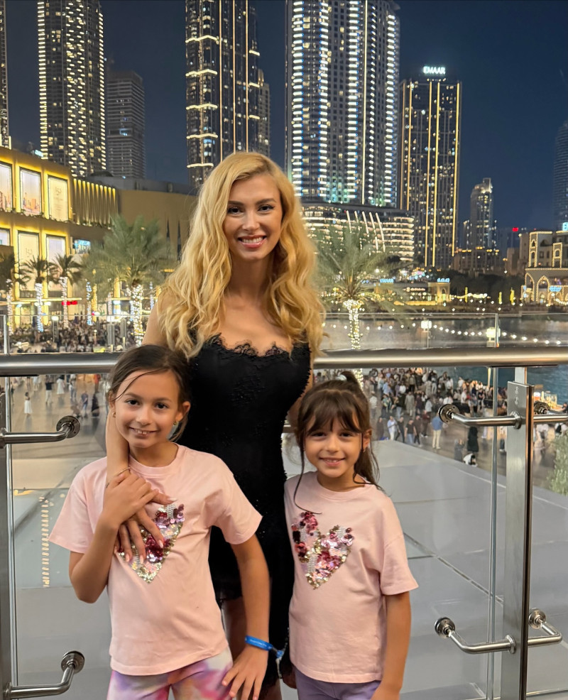 andreeabalanofficial_1763567131_3769396755842558944_52981283