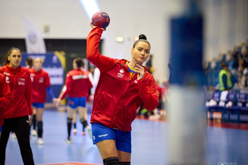 mashaskrobic19_1761312683_3750485075633688068_556851351