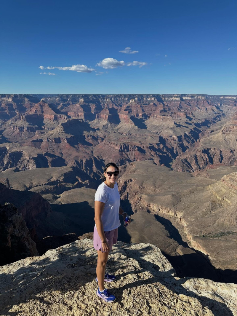 cristinaneaguofficial_1760714854_3745470127970721282_583220329