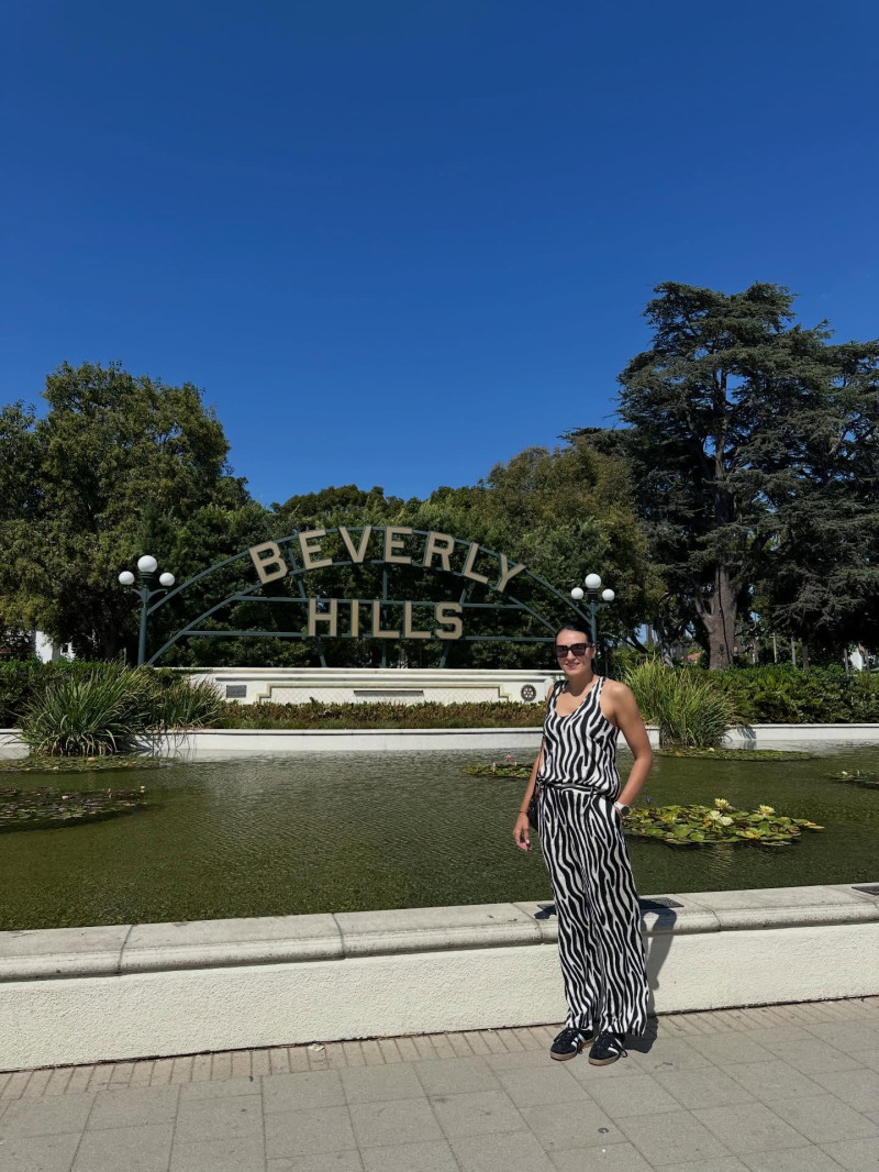 cristinaneaguofficial_1763815235_3771478003872698953_583220329