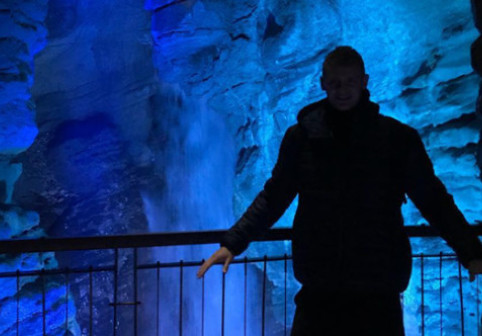 La 30 de ani a crezut că a dat lovitura vieții, dar ”și-a dat demisia” după câteva zile și a plecat din țară: ”M-am săturat”