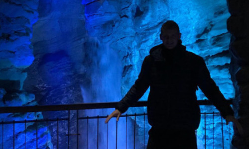 La 30 de ani a crezut că a dat lovitura vieții, dar ”și-a dat demisia” după câteva zile și a plecat din țară: ”M-am săturat”