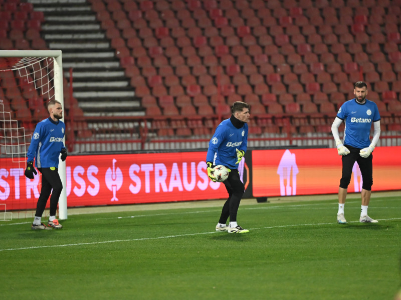 FOTBAL:ANTRENAMENT OFICIAL FCSB MECI STEAUA ROSIE BELGRAD (26.11.2025)