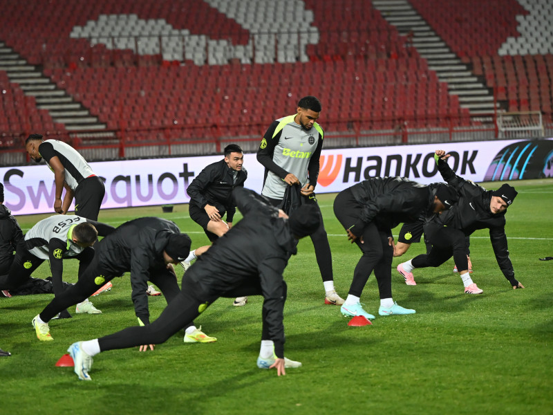 FOTBAL:ANTRENAMENT OFICIAL FCSB MECI STEAUA ROSIE BELGRAD (26.11.2025)