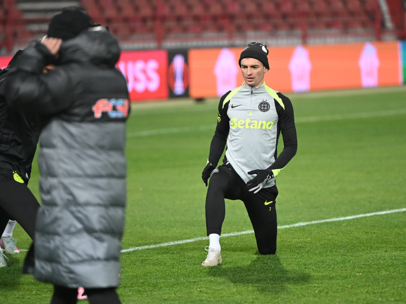 FOTBAL:ANTRENAMENT OFICIAL FCSB MECI STEAUA ROSIE BELGRAD (26.11.2025)