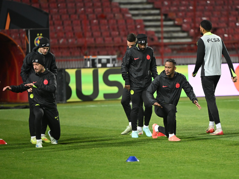 FOTBAL:ANTRENAMENT OFICIAL FCSB MECI STEAUA ROSIE BELGRAD (26.11.2025)