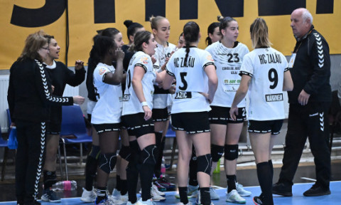 Scandal uriaș în handbalul românesc! Acuzații grave: ”Nu e om normal. Ce le face fetelor, Doamne ferește!”