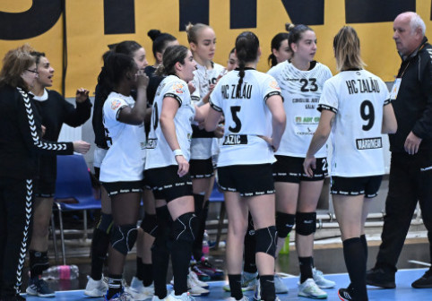 Scandal uriaș în handbalul românesc! Acuzații grave: ”Nu e om normal. Ce le face fetelor, Doamne ferește!”