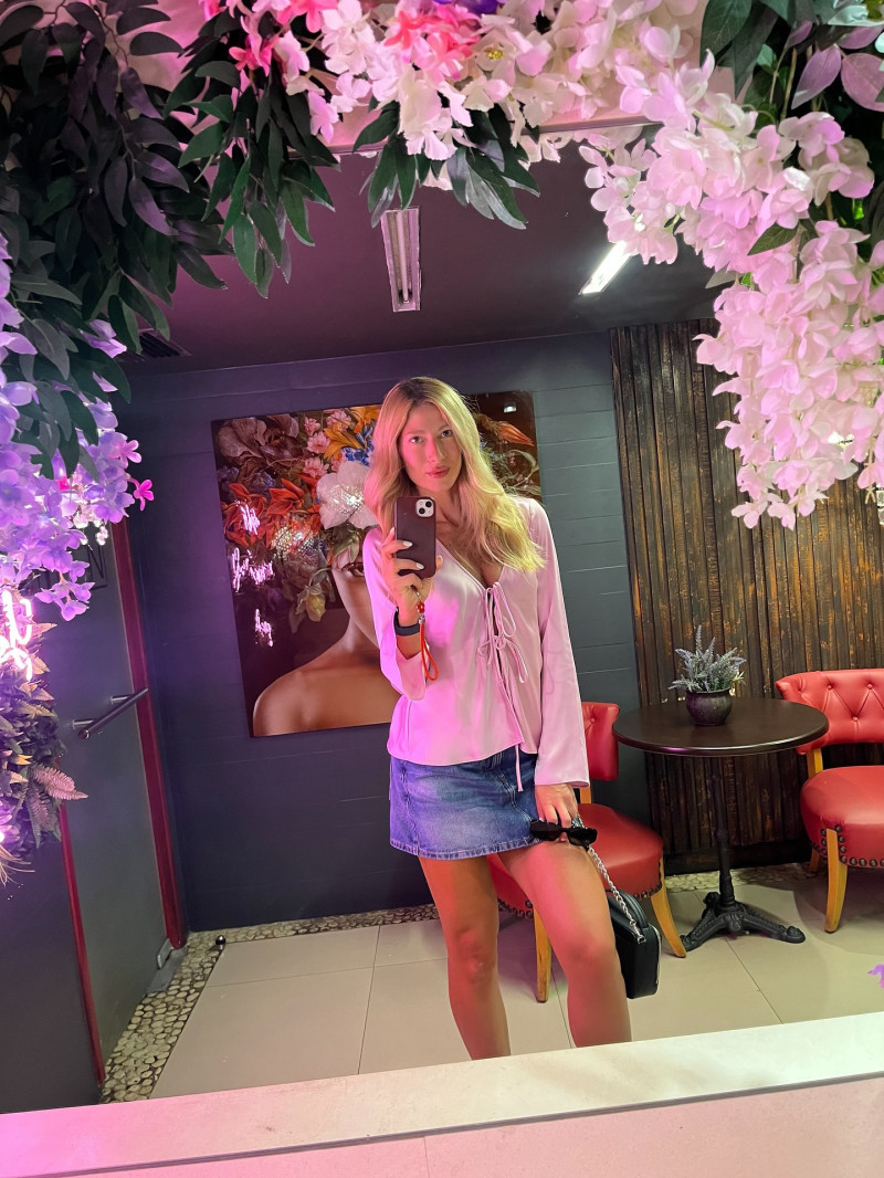 elena.serban15_1752592547_3677335275340888357_3720787043