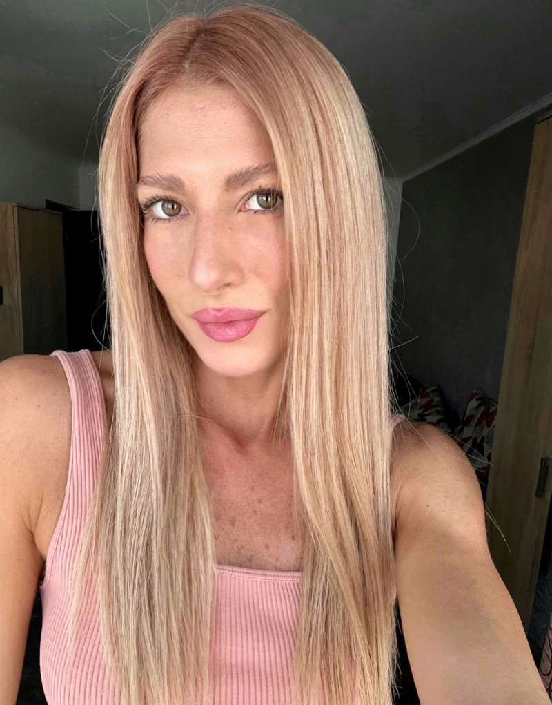 elena.serban15_1754998983_3697521920979254414_3720787043