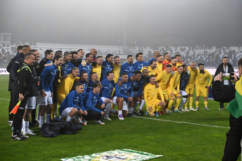 FOTBAL:RONALDINHO &amp; FRIENDS-ROMANIA (29.11.2025)