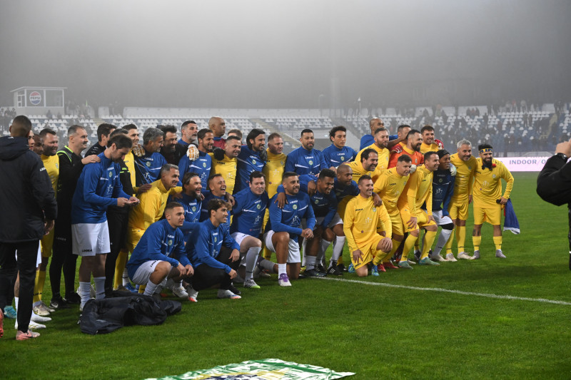 FOTBAL:RONALDINHO &amp; FRIENDS-ROMANIA (29.11.2025)