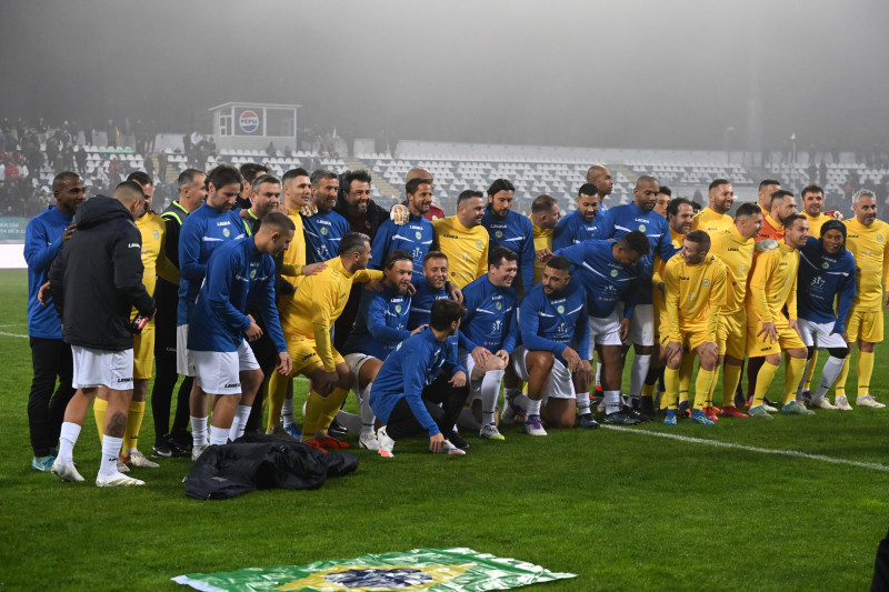 FOTBAL:RONALDINHO &amp; FRIENDS-ROMANIA (29.11.2025)
