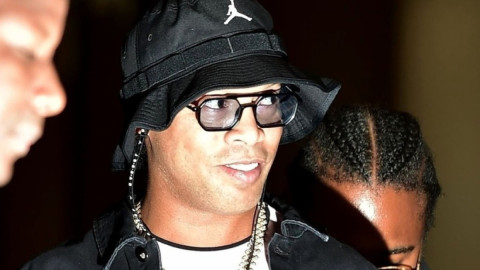 De necrezut! Ce au putut să-i propună oamenii marelui Ronaldinho unui fotograf român. Imaginile surprinse la Iași