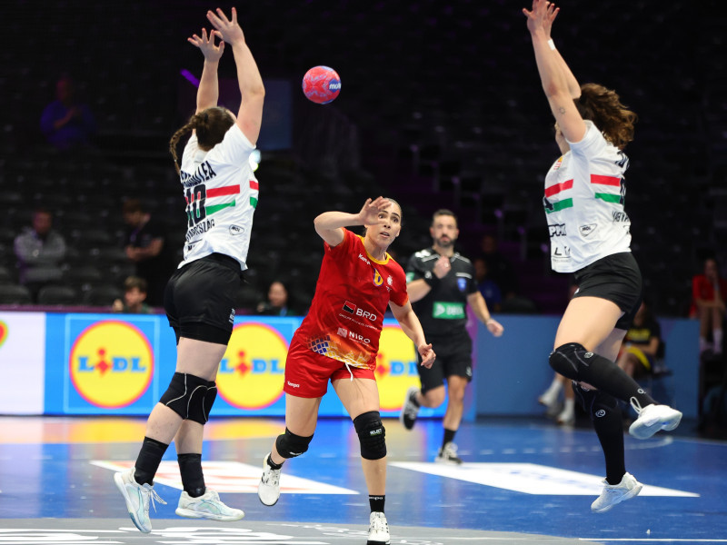 HANDBAL FEMININ:UNGARIA-ROMANIA, CAMPIONATUL MONDIAL DE HANDBAL FEMININ 2025 (03.12.2025)