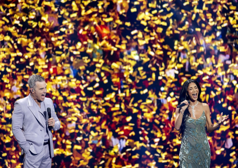 WASHINGTON - Robbie Williams and Nicole Scherzinger during the draw for the 2026 World Cup in the United States. ANP KOEN VAN WEEL netherlands out - belgium out