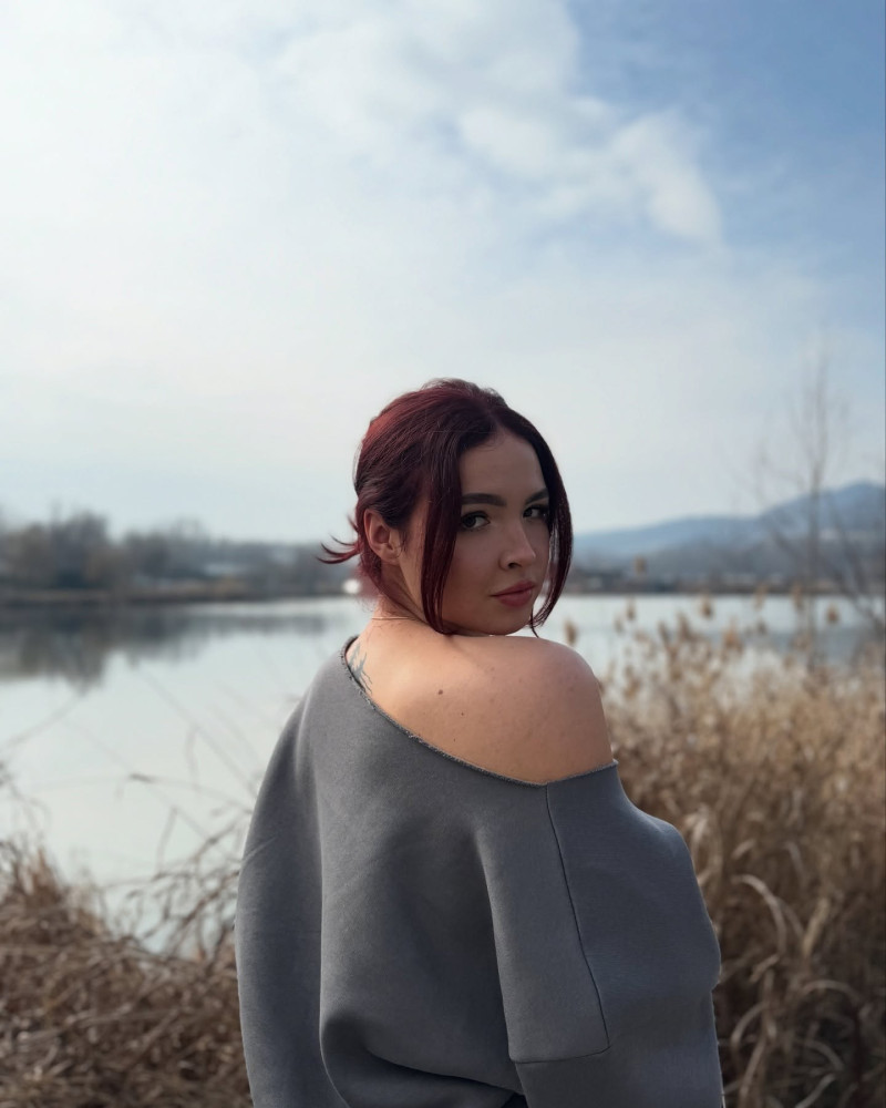 aliciagogirla_1740686443_3577459639441732193_1575809226