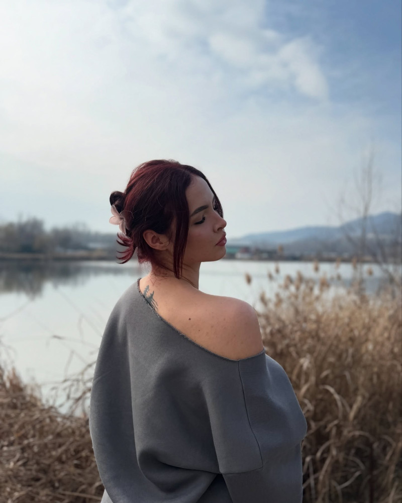 aliciagogirla_1740686443_3577459639466906011_1575809226