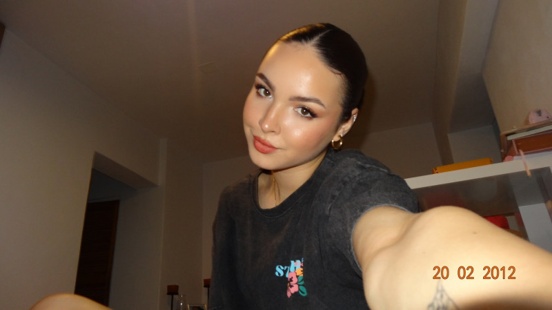 aliciagogirla_1745438055_3617319050053966453_1575809226