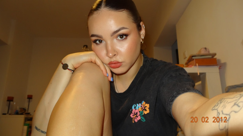 aliciagogirla_1745438055_3617319050062400162_1575809226