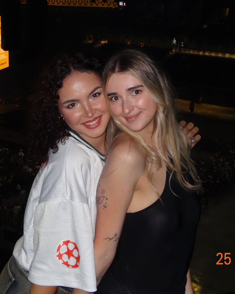 aliciagogirla_1752868037_3679646255684944029_1575809226