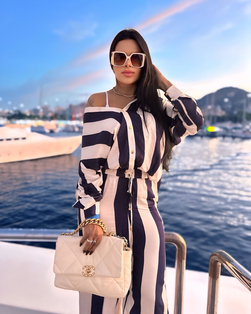 jumerhy_1745893175_3621136870274297874_283842992