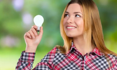 Cum schimbi furnizorul de curent electric? Ce trebuie să faci pentru a alege bine, în avantajul tău?